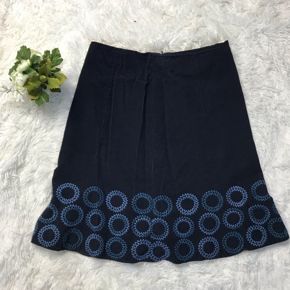 Boden Navy Blue Circle embroidered A line Skirt 8